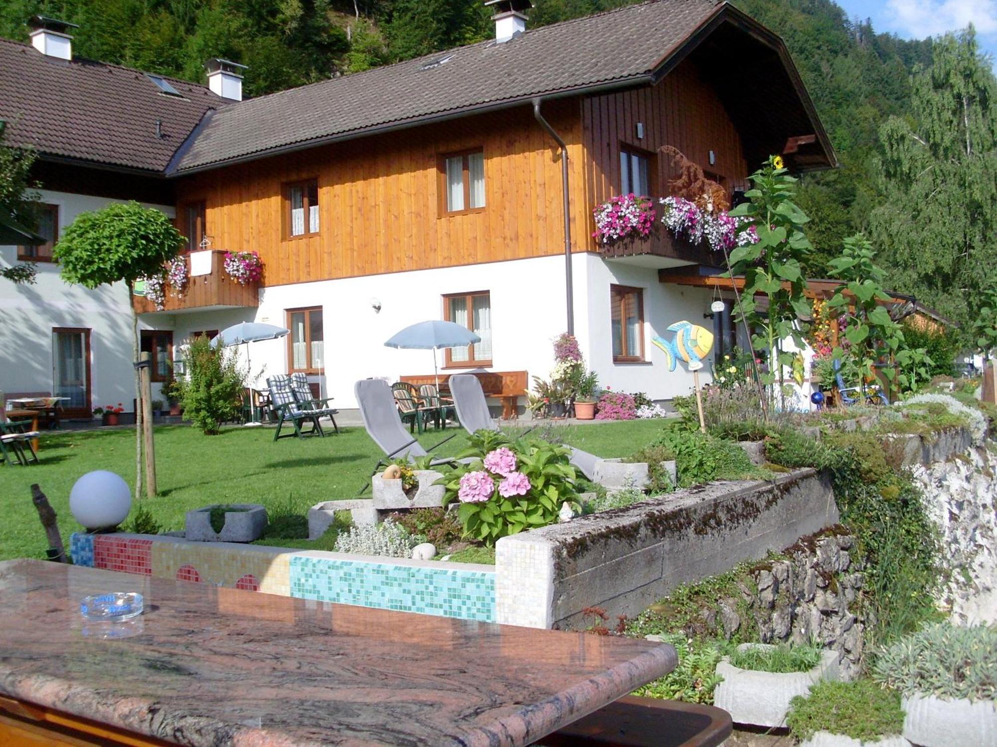 Haus Seehof Санкт Гилген Екстериор снимка